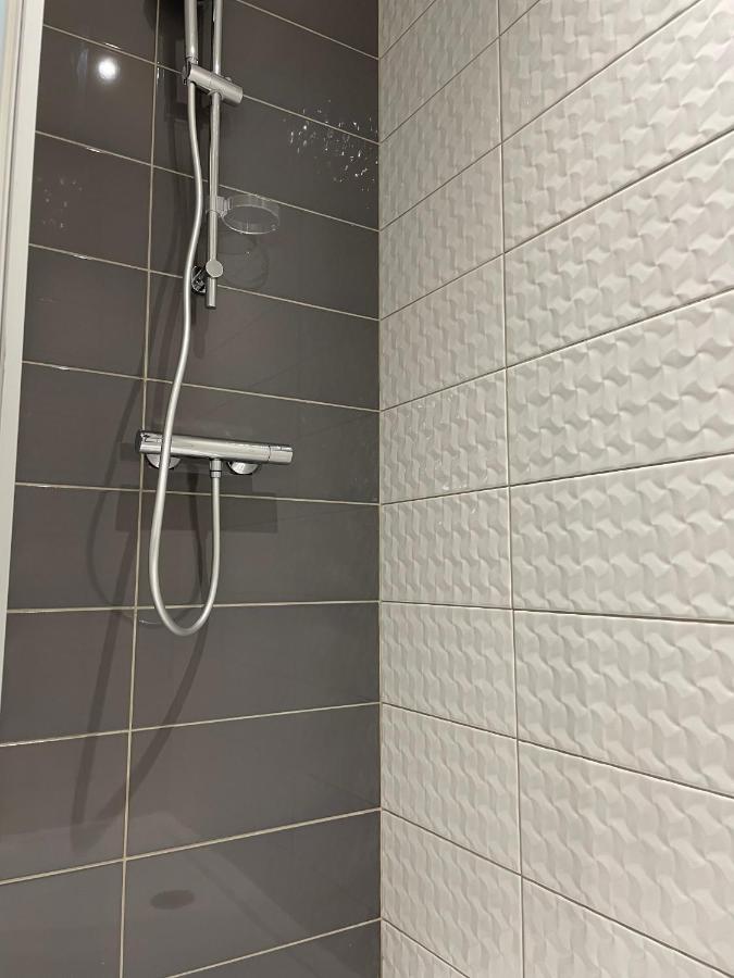 Superbes Studios De Charme, Lumineux Et Climatises En Plein Centre Бордо Екстериор снимка
